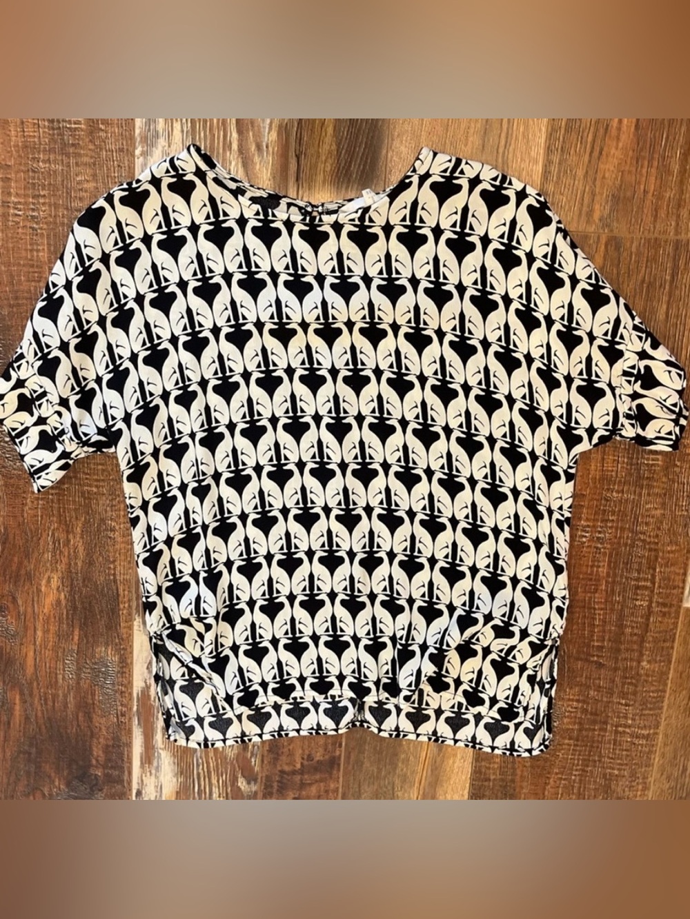 Black and white dog size 6 top h&m